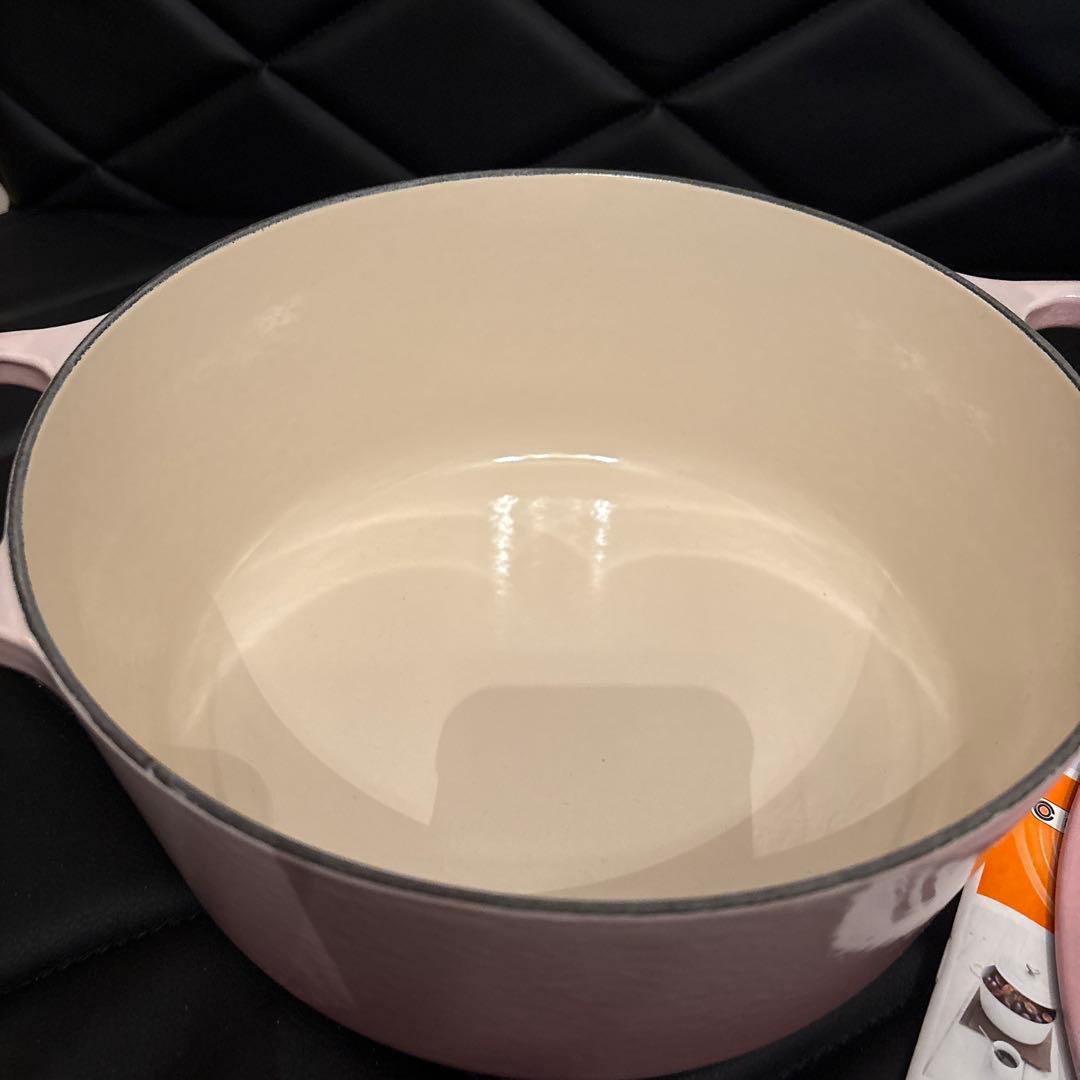LE CREUSET 鋳鉄製 両手鍋 24cm ピンク