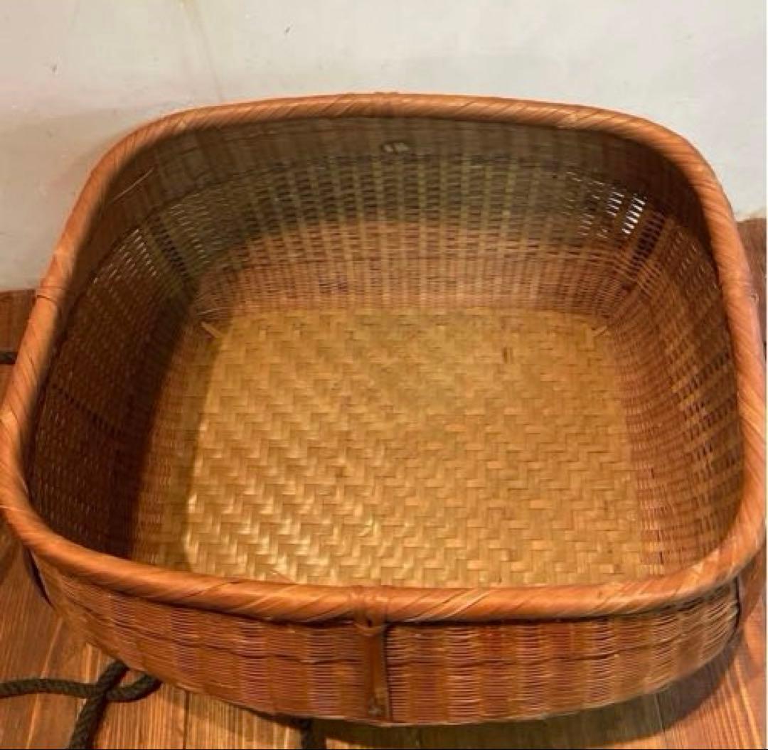 美品　レトロ　竹籠　バスケット　編み籠　収納　かご　紐付き　大きいサイズ