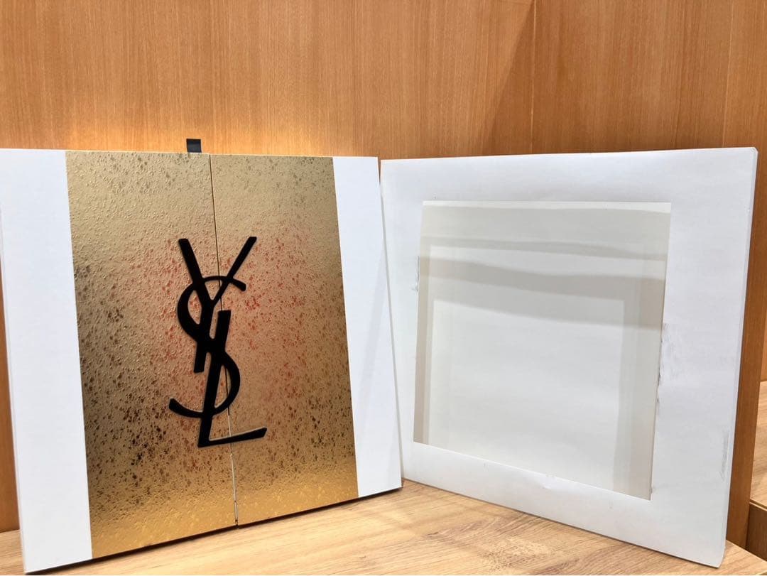 ◇イヴサンローラン　ノエル　アドベントカレンダー　2021