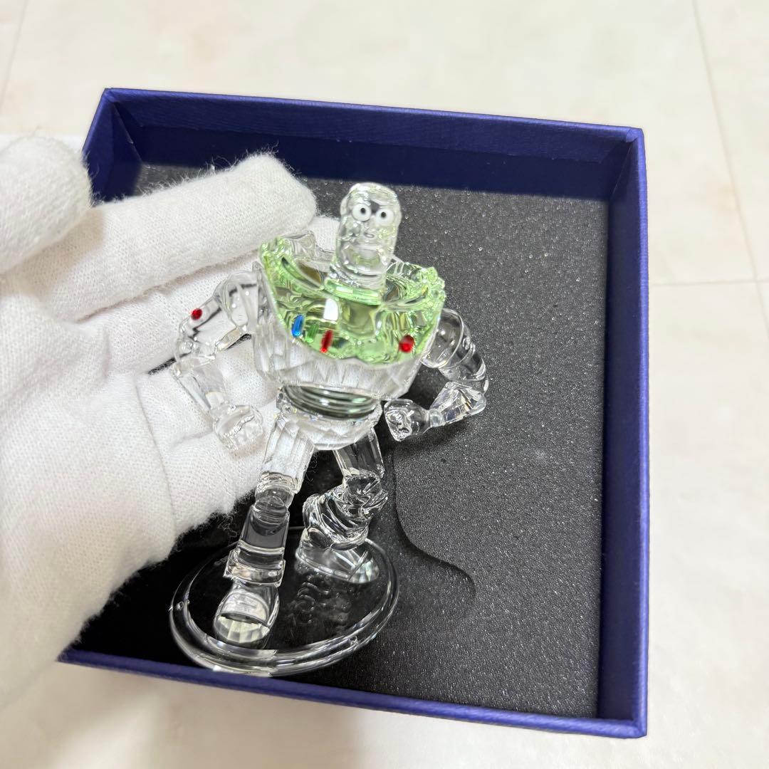 トイストーリー スワロフスキー バズライトイヤー ディズニースワロフスキー