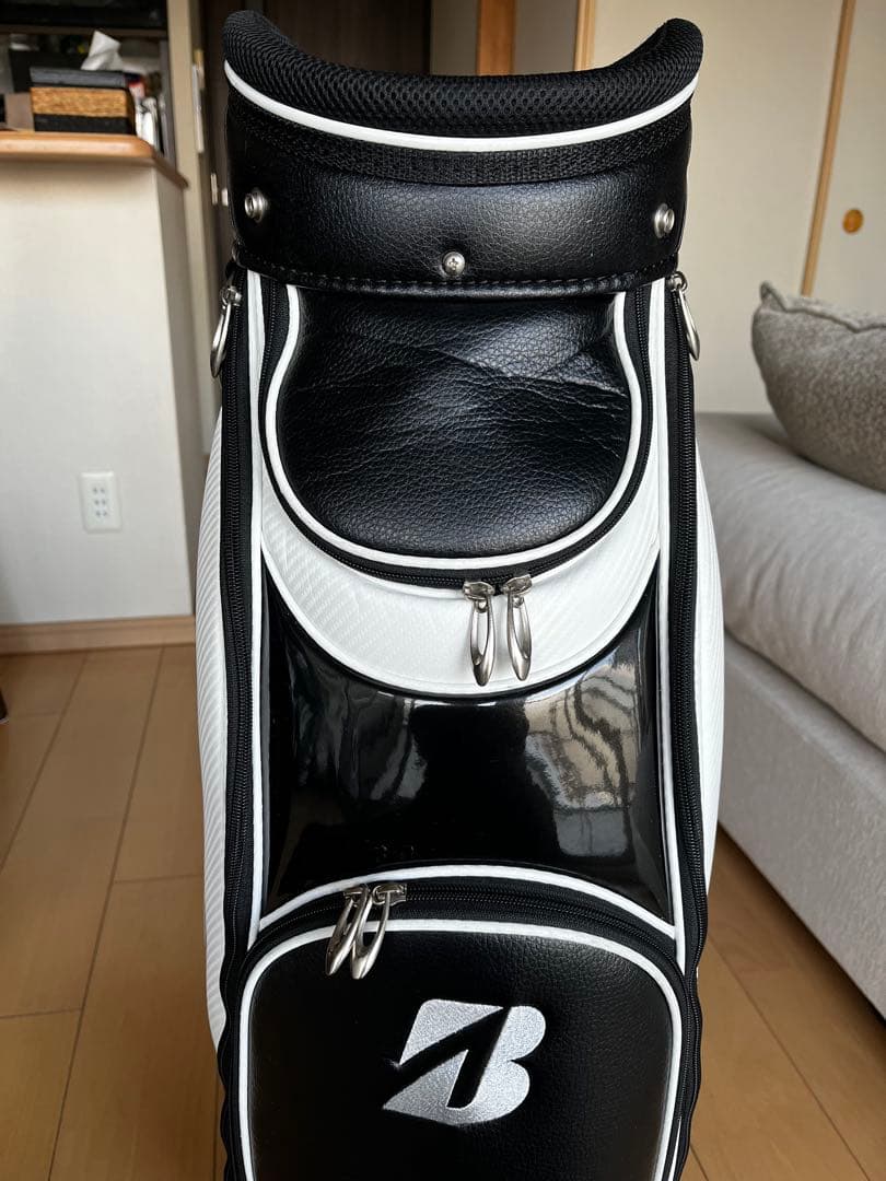 美品ブリヂストン ゴルフ カートバック　キャディバッグ ホワイト　ツアーBメンズ