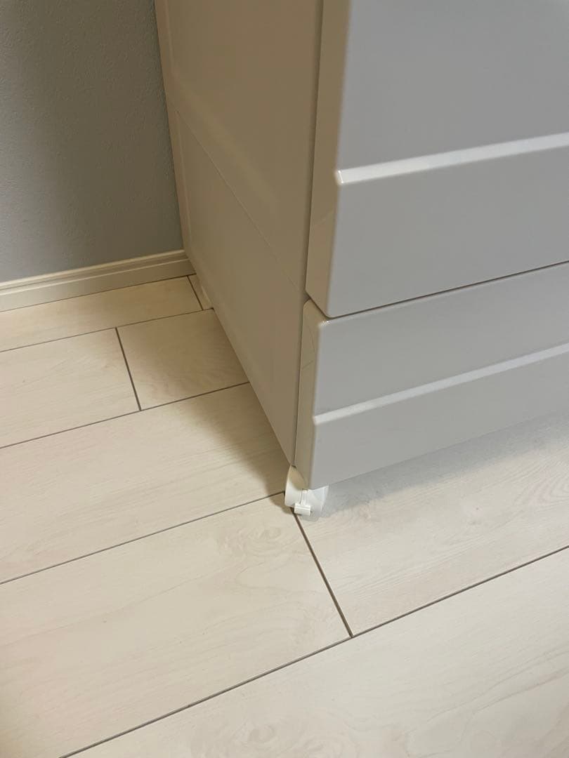 Fits プラス5段チェスト 幅75cmキャスター付きホワイト最終値下げ