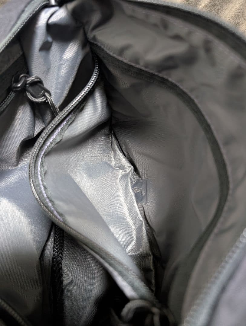 ミステリーランチ　スカ　ブラック