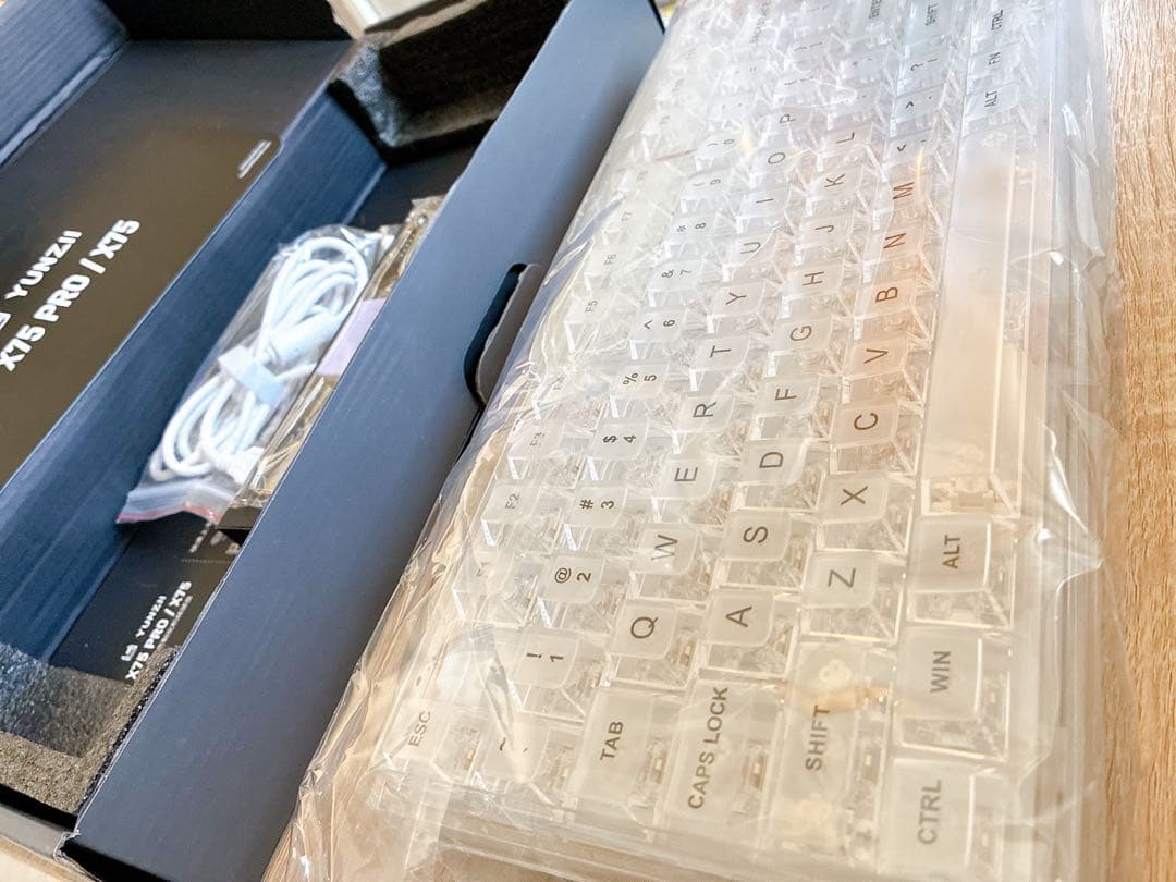 【送料込】YUNZII X75 PRO Kailh ジェリーフィッシュ軸