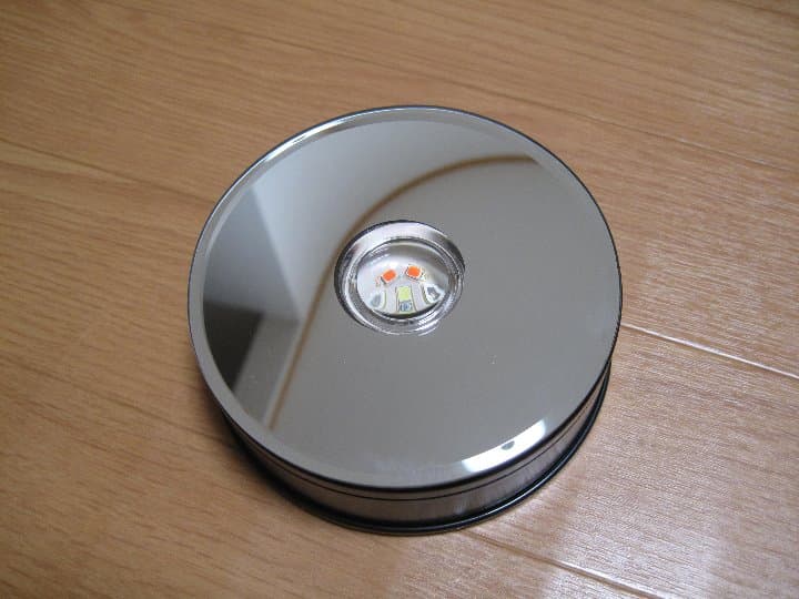 ディズニーランド 限定ワンス・アポン・ア・タイム レーザーキューブフィギュア