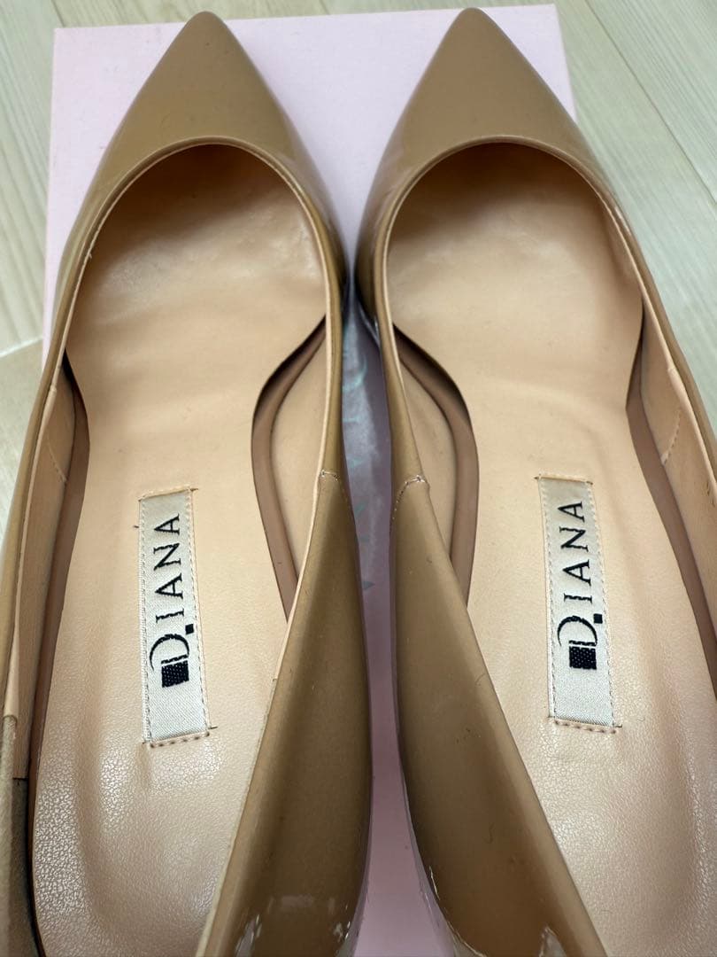 【美品】DIANA ポインテッドトゥ ハイヒール