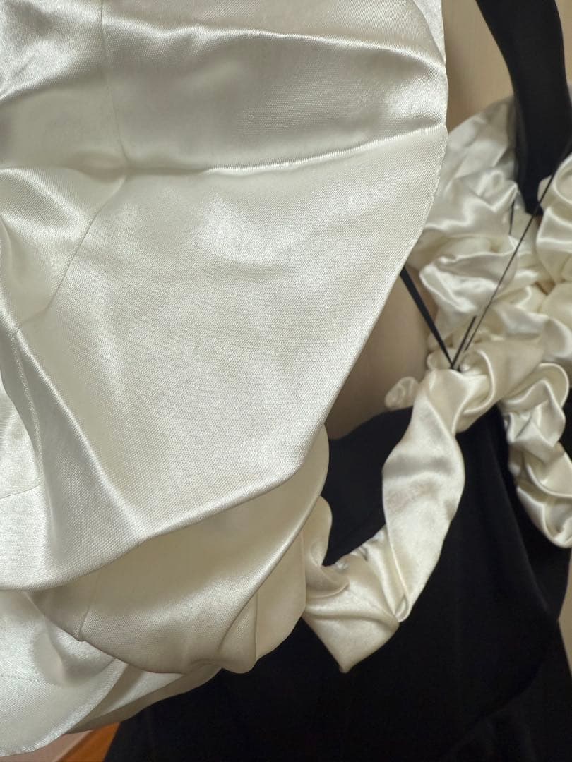 【新品未使用】lilLilly バイカラーバルーンミニドレス（ブラック）