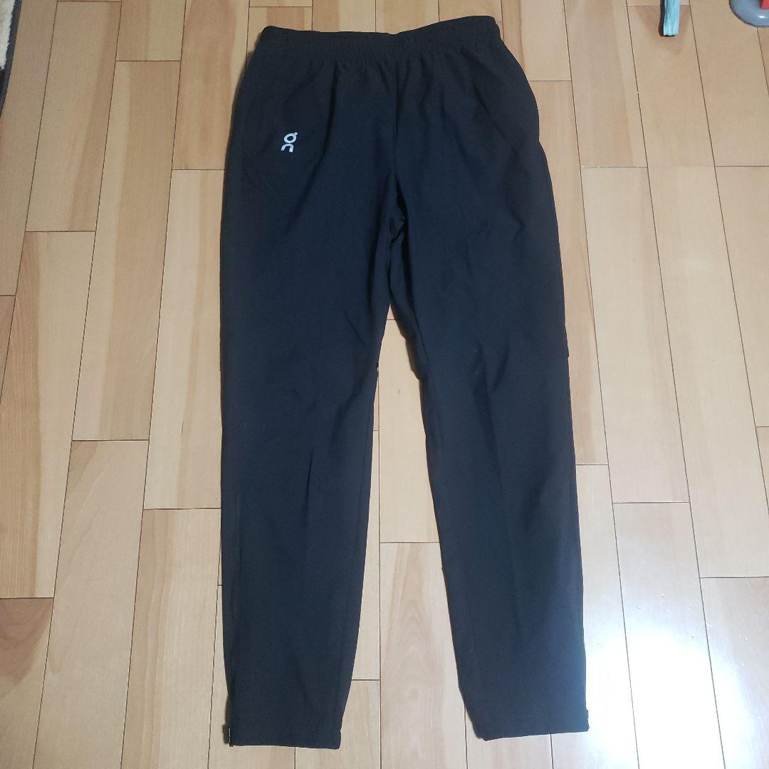 美品　On　オン　コアパンツ　ブラック　Sサイズ