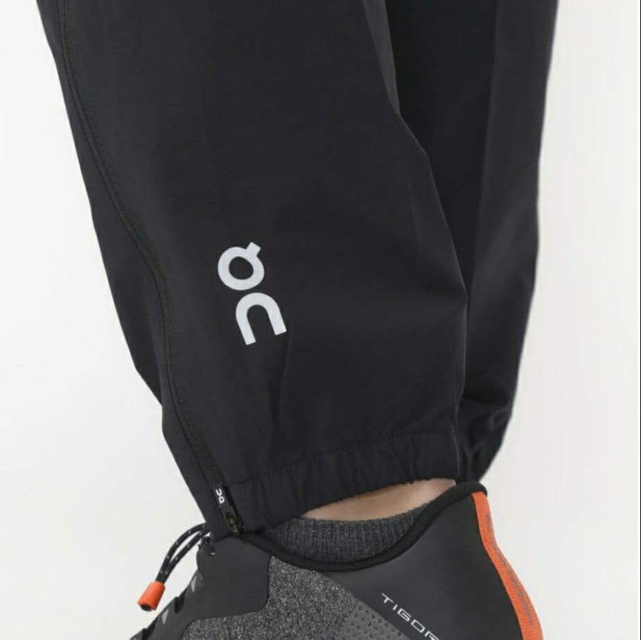 美品　On　オン　コアパンツ　ブラック　Sサイズ