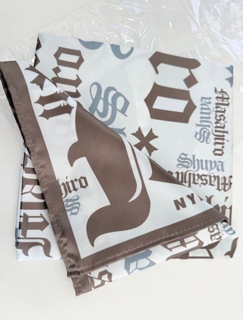 NYLON シューヤ マサヒロ コラボスカーフ