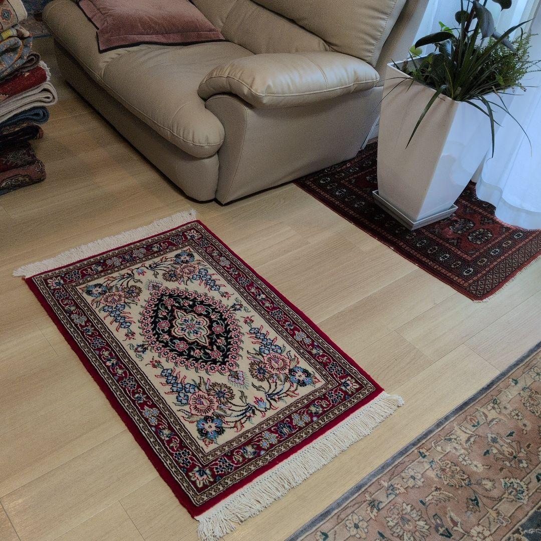 60x90cmペルシャ手織り・クム・マット(200)玄関・ラグ・絨毯・じゅうたん