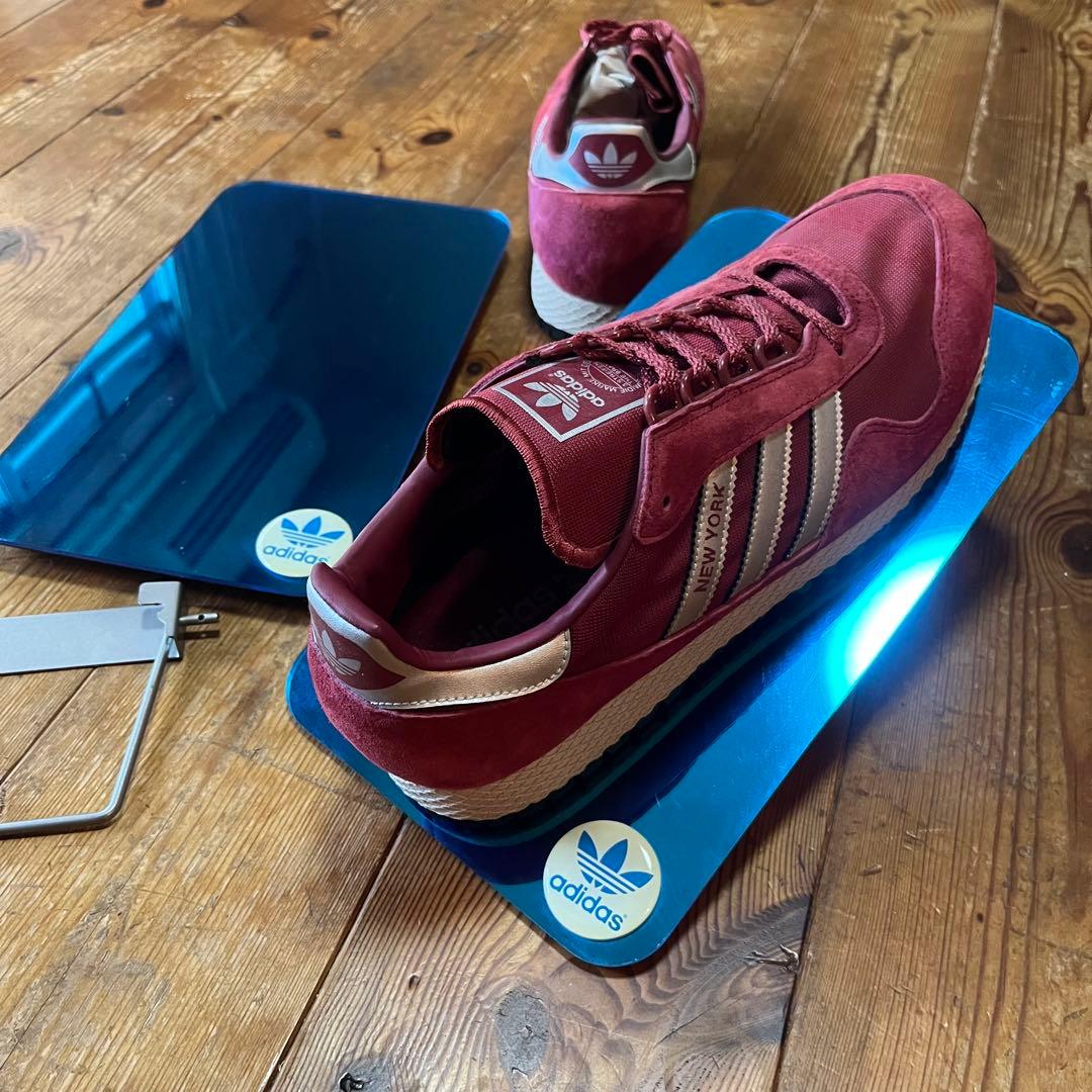 希少　非売品　adidas 販促用　スニーカー　ディスプレイスタンド