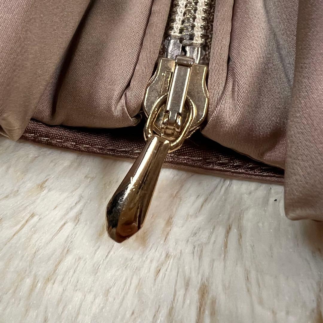 『美品』+MiNi ピュウミニ　ダウンジャケット イタリア　ピンクベージュ　42