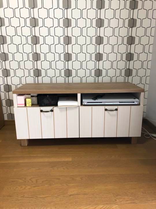 テレビ台　チェスター