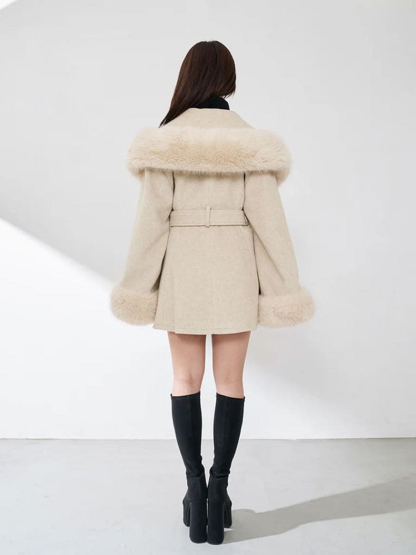 新品タグ付 ダーリッチ ウエストベルトプリンセスラインコート FL ベージュ