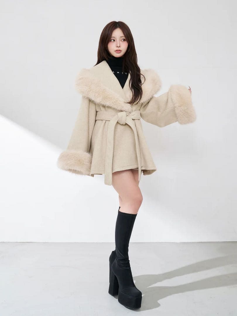 新品タグ付 ダーリッチ ウエストベルトプリンセスラインコート FL ベージュ