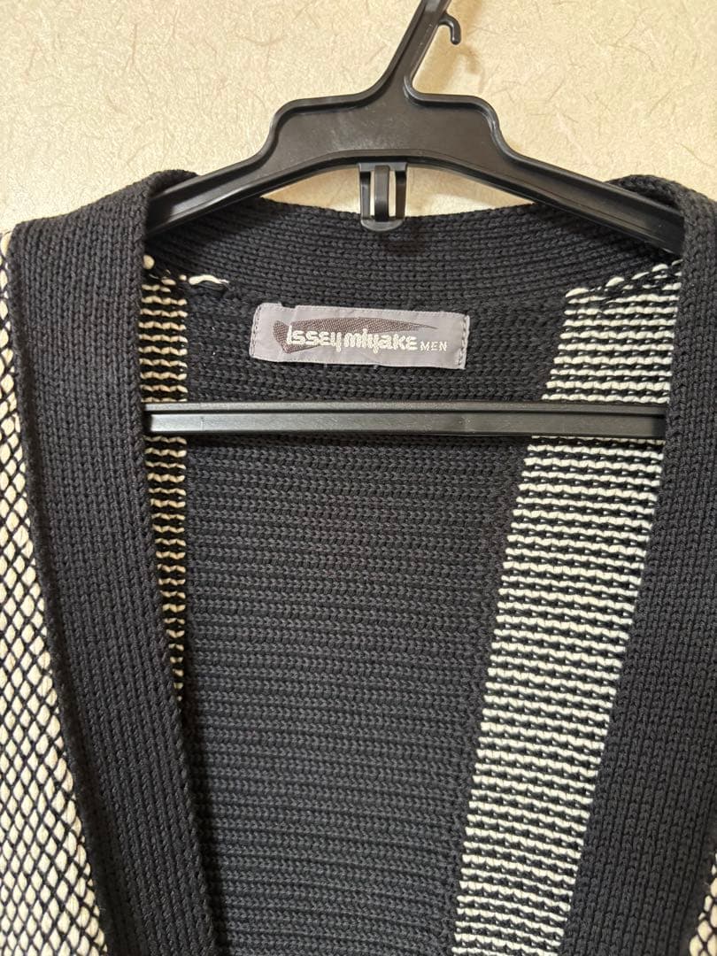 イッセイミヤケ メン 日本製 ボーダーニットカーディガン