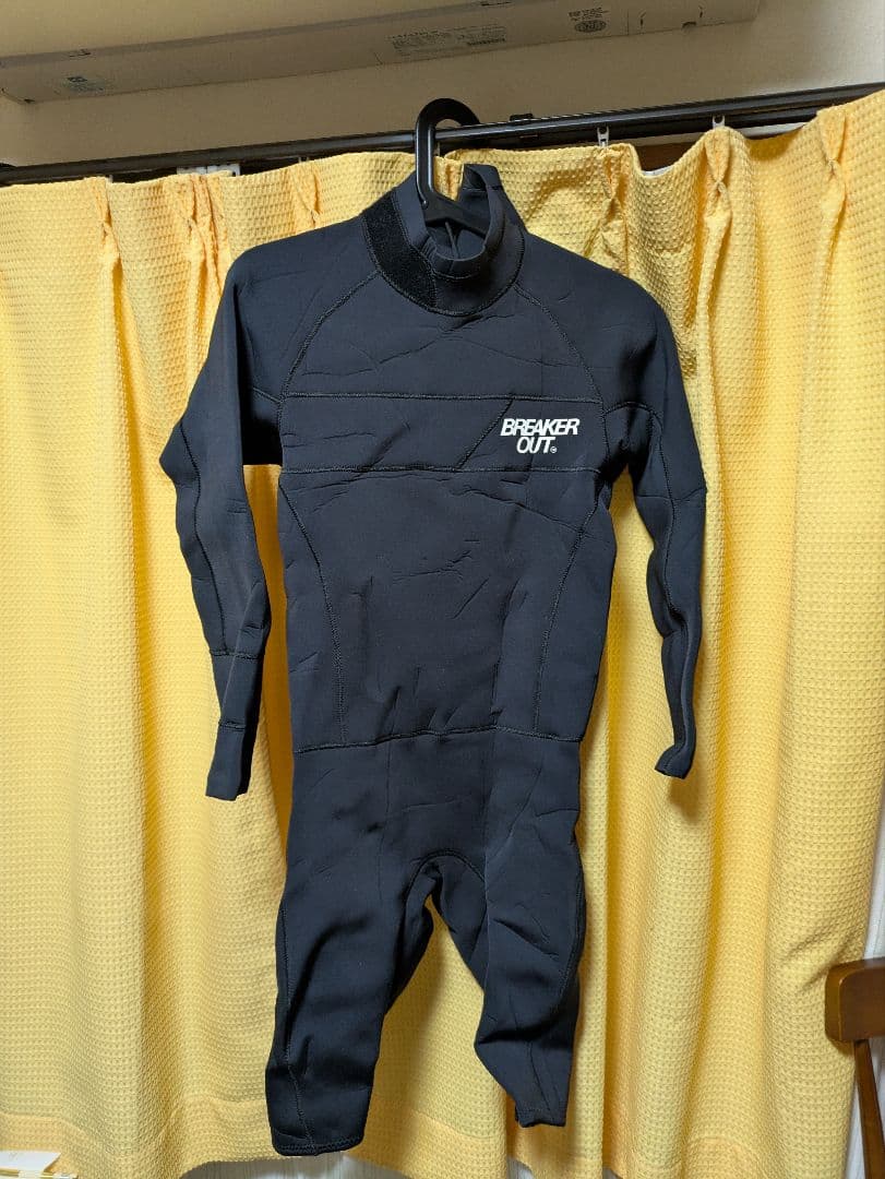 BREAKER OUT ウェットスーツ Mサイズ
