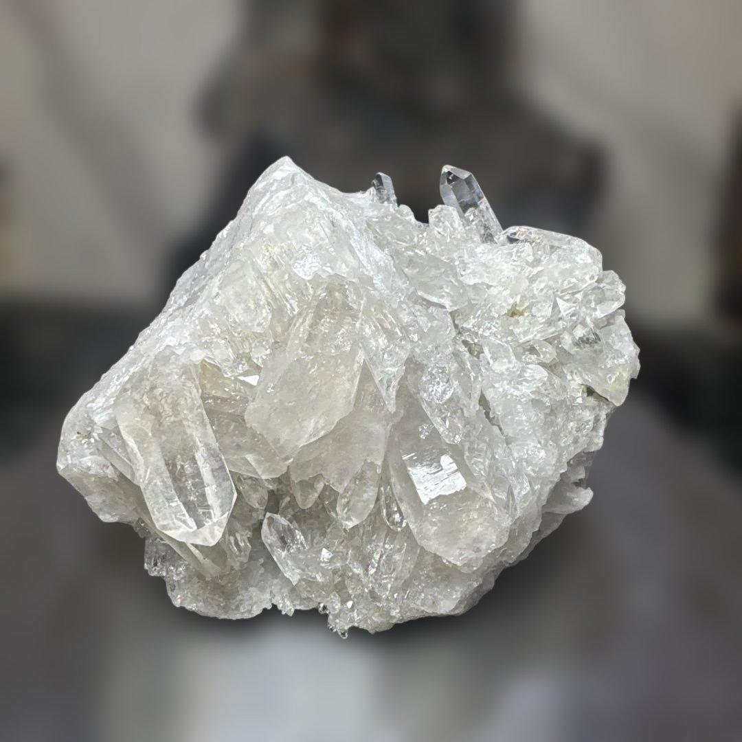 お値打ち　高品質　ブラジル産　水晶クラスター　透明度あり