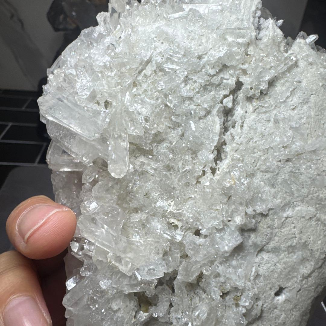 お値打ち　高品質　ブラジル産　水晶クラスター　透明度あり