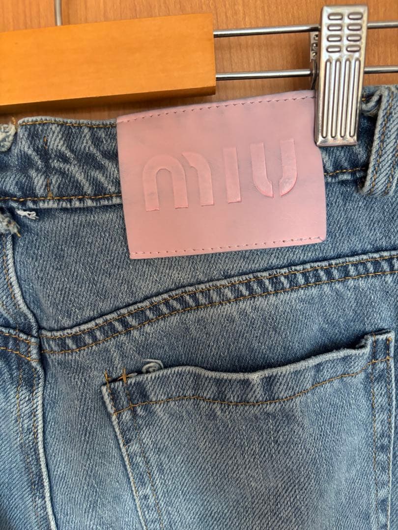 miumiu ジーンズ　1/20まて出品予定