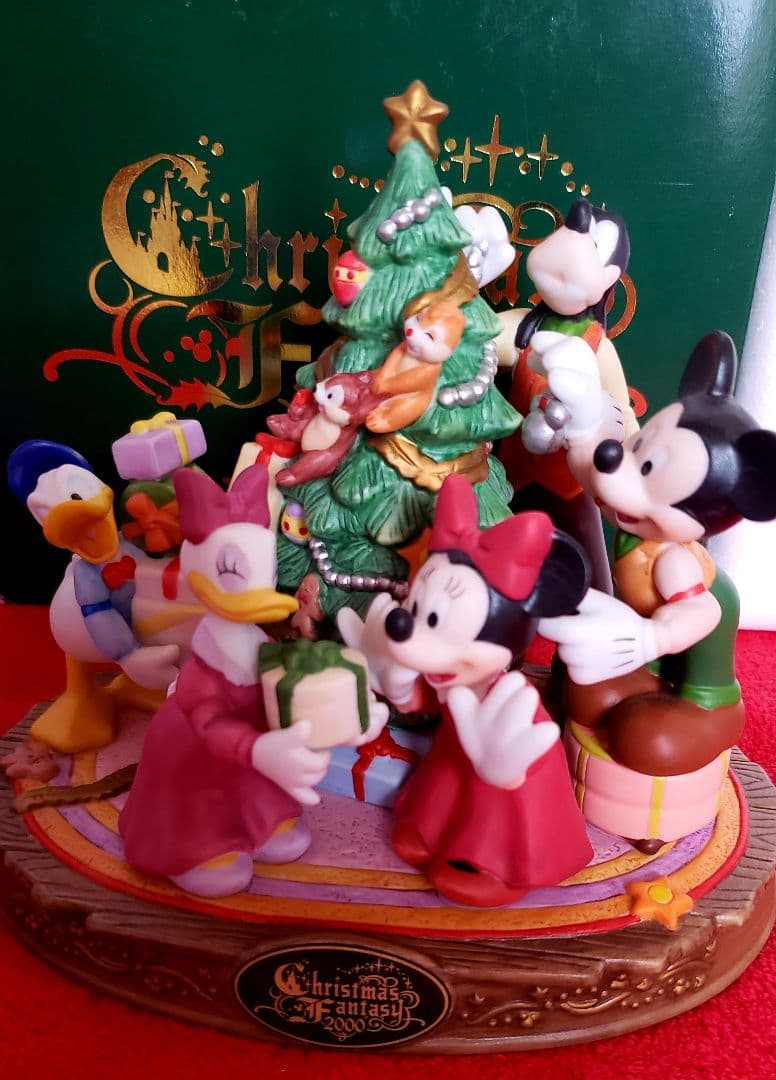 ディズニーランドフィギュア　陶器置物　2000年　クリスマス   フィギュア