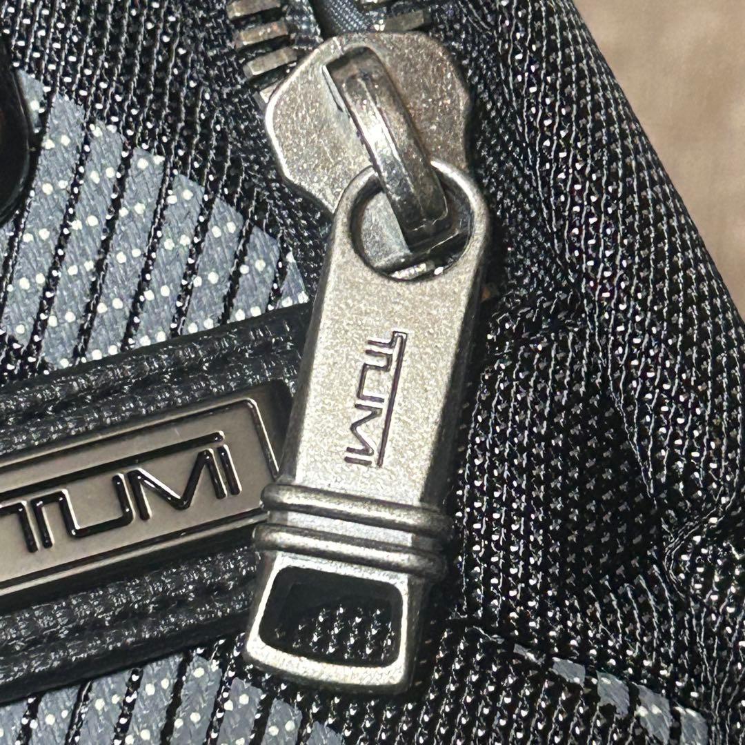 未使用　タグ付き　TUMI ALPHA3 コンパクト・スリング ボディバッグ