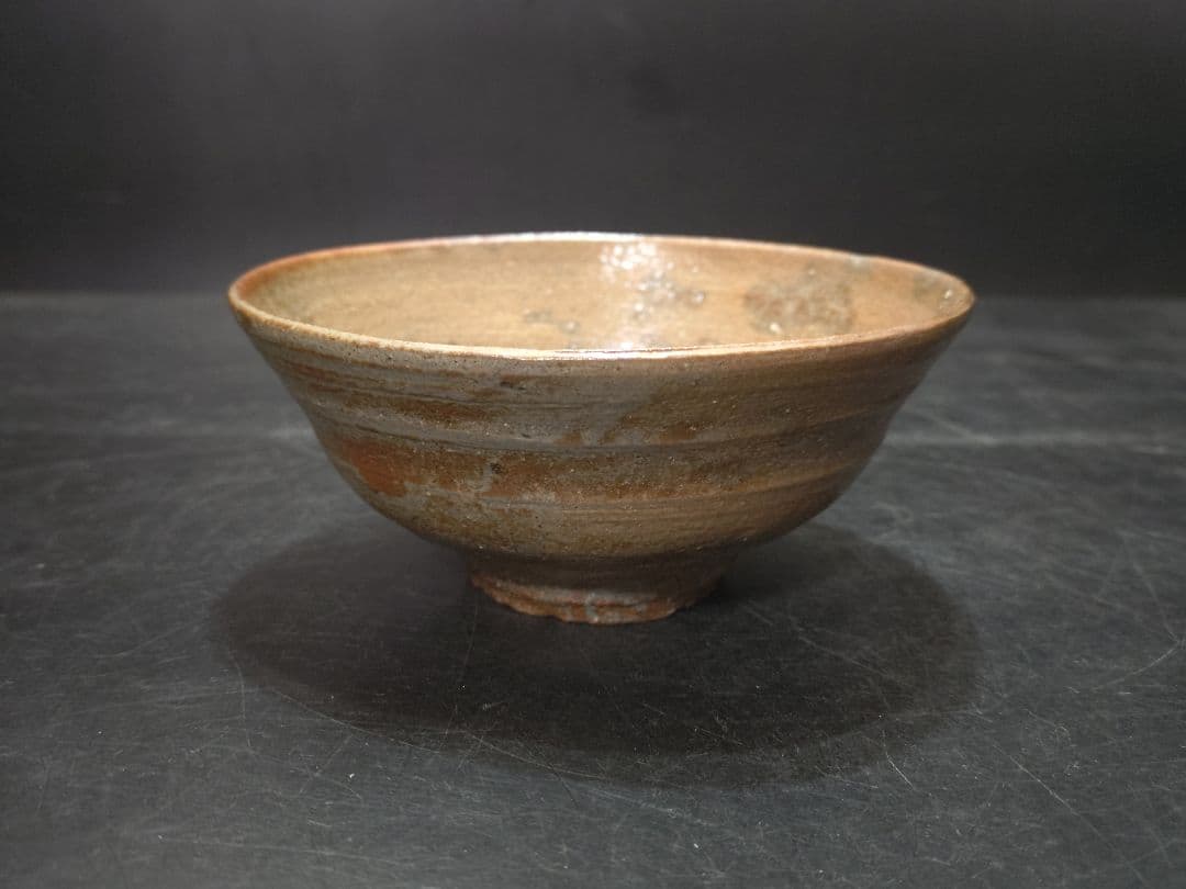 抜群のアガリ!!森田十雨造斗々屋茶碗共箱　 表千家14代家元而妙斎書付銘松の雫