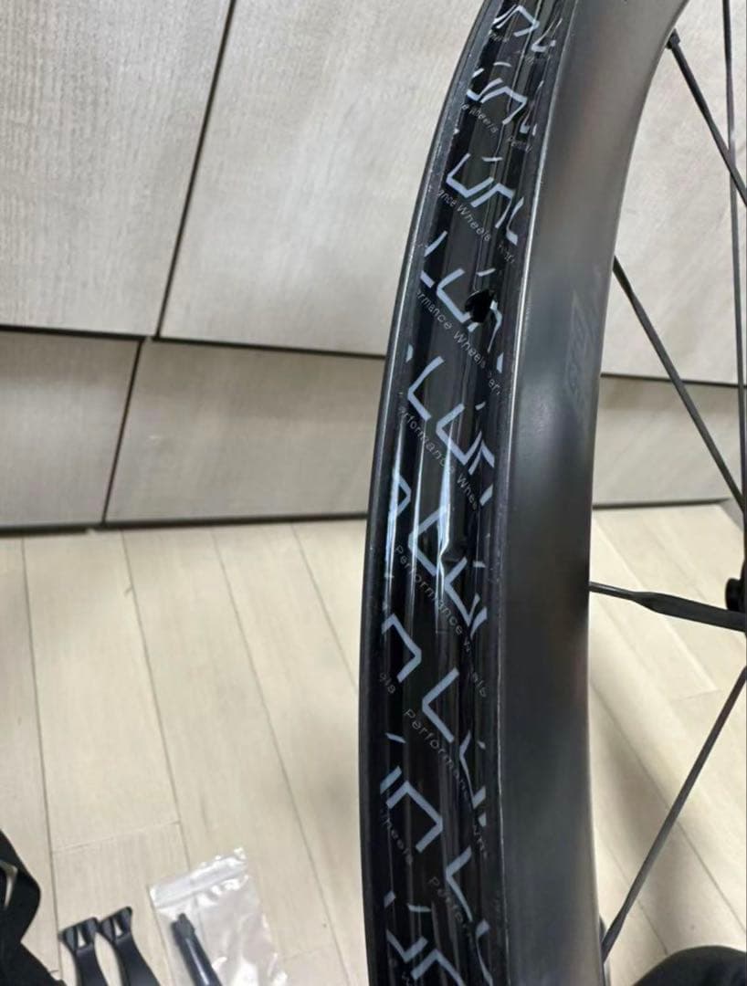 LUN HYPER D45 gen3 カーボンホイールセット　ディスクブレーキ