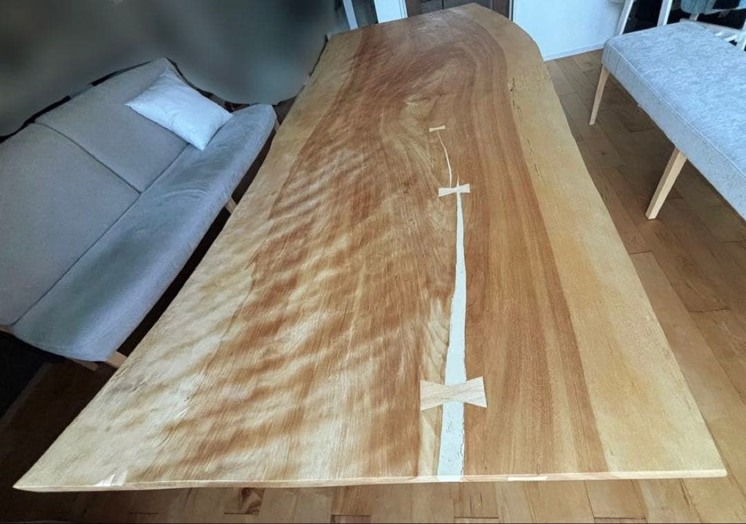 【20%お値下げ】真樺　無垢材一枚板テーブル（幅約192.5cm）