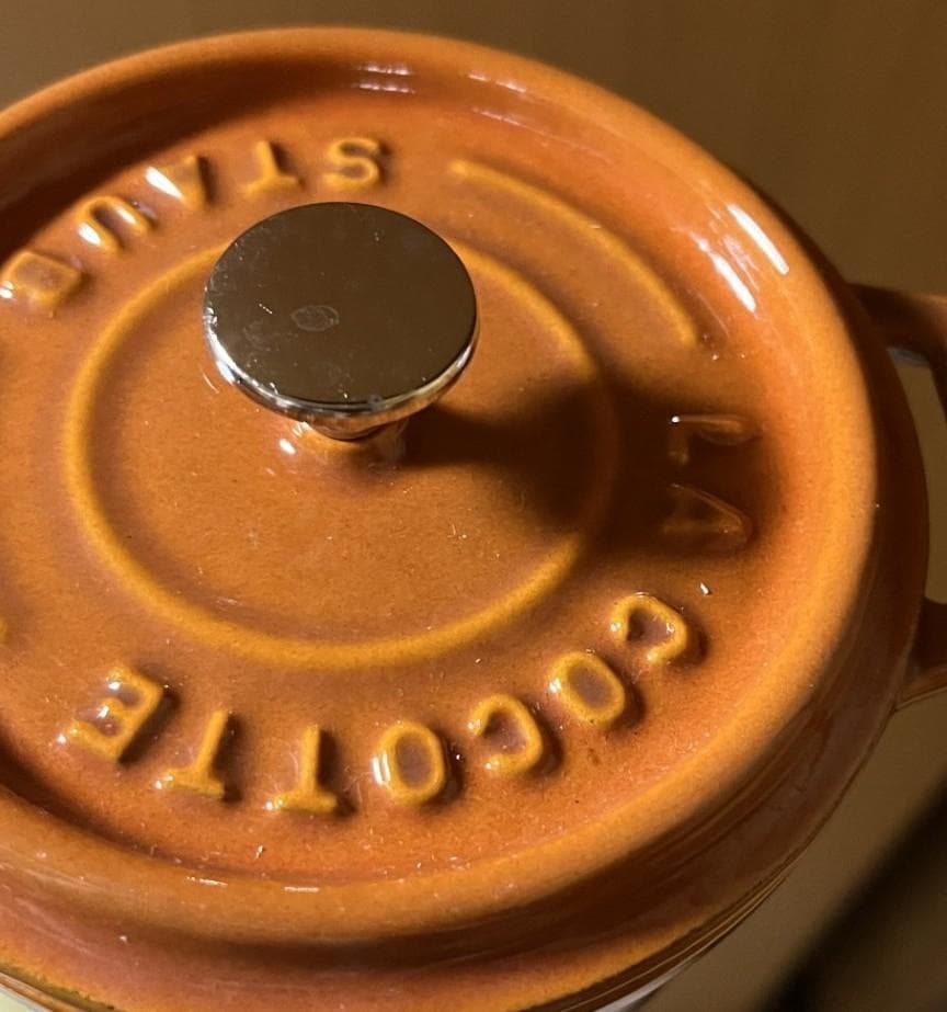 4/25まで【正規品】STAUB ココットラウンド10cm シナモン 1個　送B