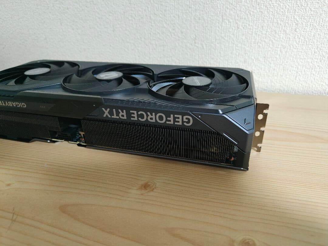 グラフィックボード・グラボ・ビデオカード GIGABYTE GeForce RTX 5090 32GB