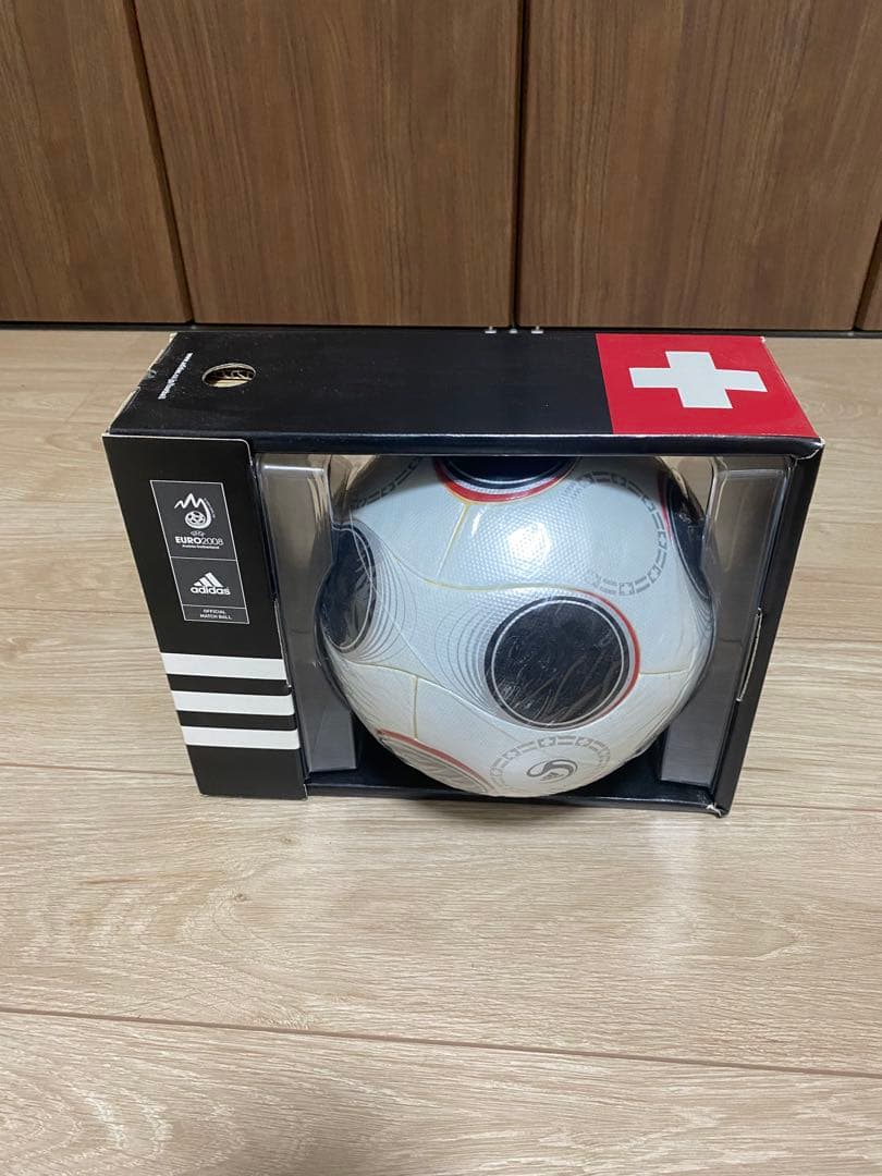 ユーロパス　公式球　アディダス チームガイスト ユーロ2008