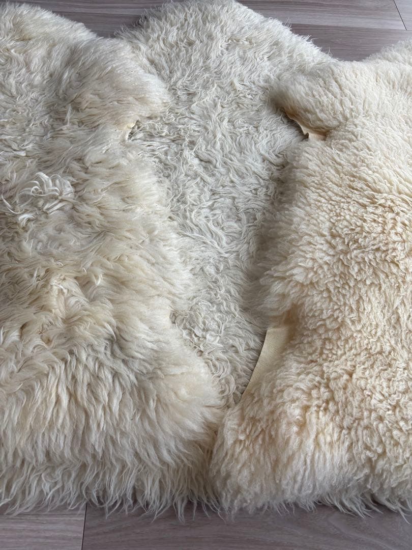 天然ムートンラグ 羊毛ラグ 3枚セット アイボリー／クリーム系 敷物