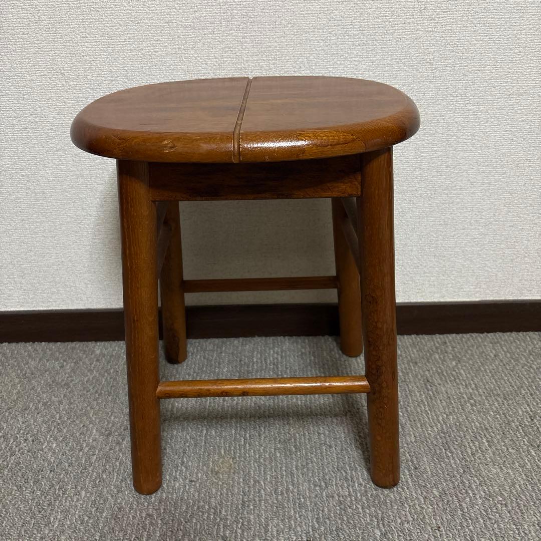 ブラウン木製楕円形スツール