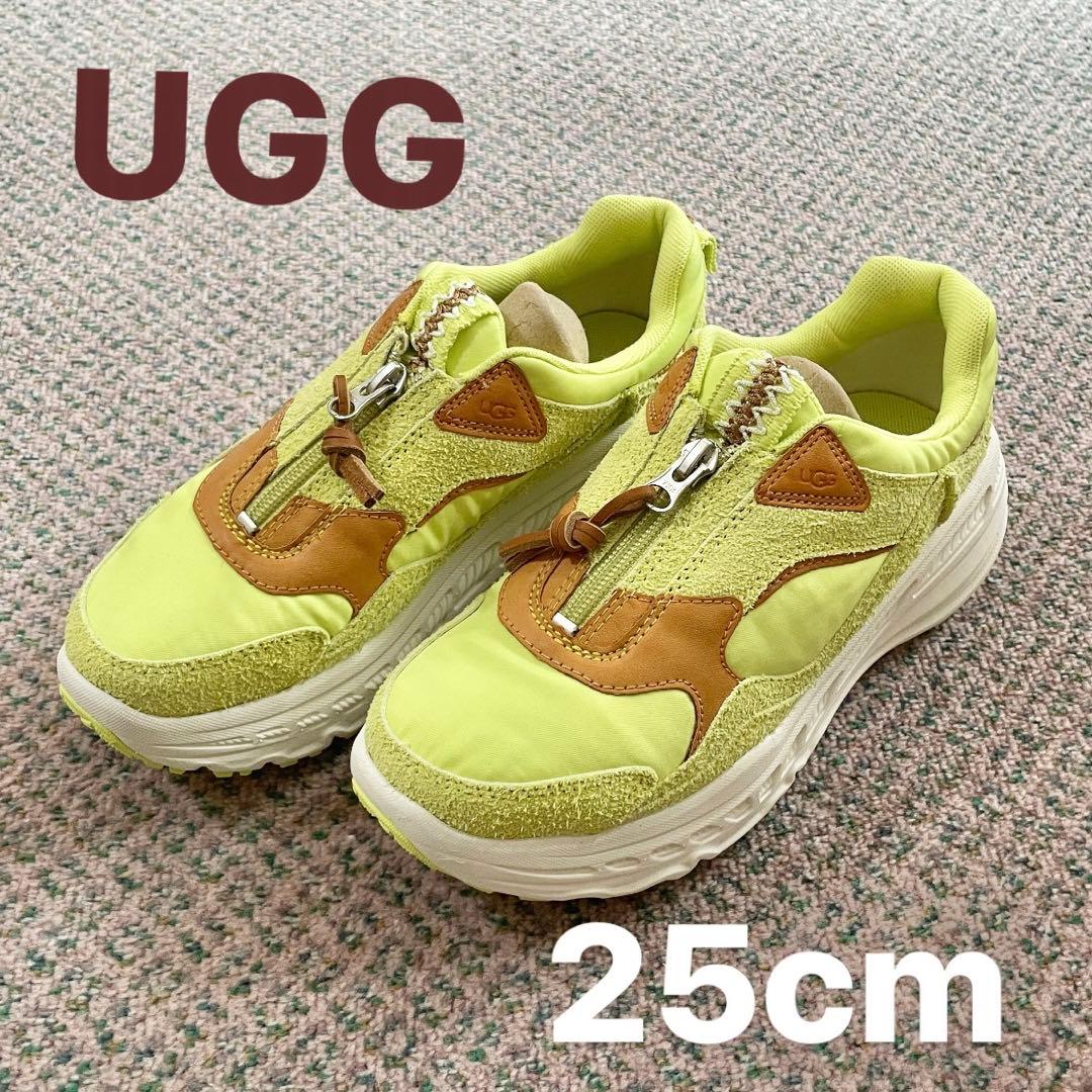 週末セール【新品】UGG 25cmレディーススニーカー（CA805 Zip）
