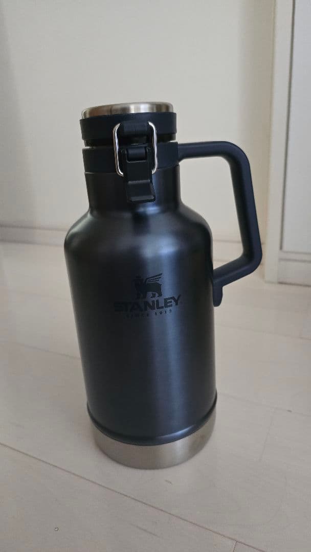 スタンレー真空グロウラー　1.9L