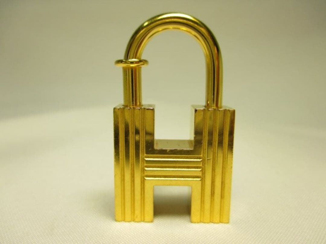 エルメス カデナ チャーム ゴールド H 2000 ペンダントトップ 本物