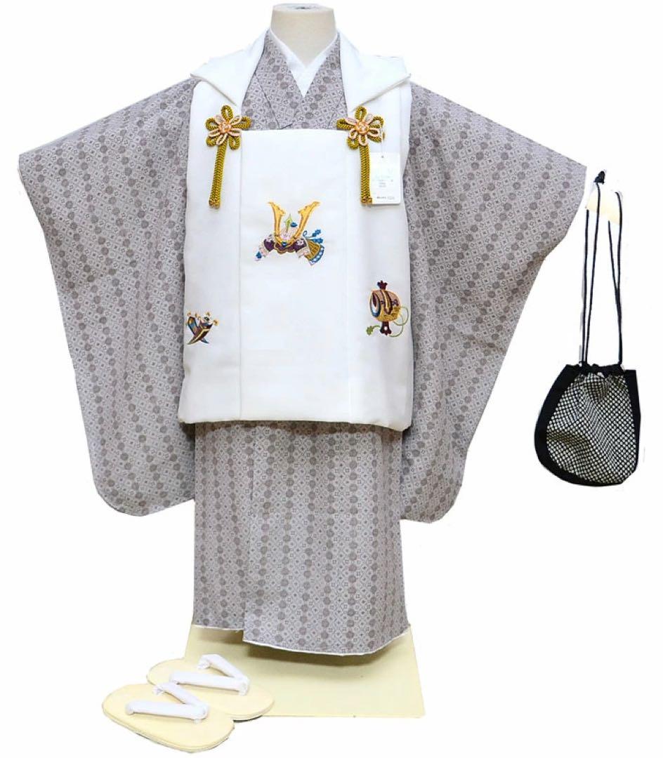 半額　1点のみ　七五三 着物 3歳 男の子 被布セット 白　グレー　刺繍柄