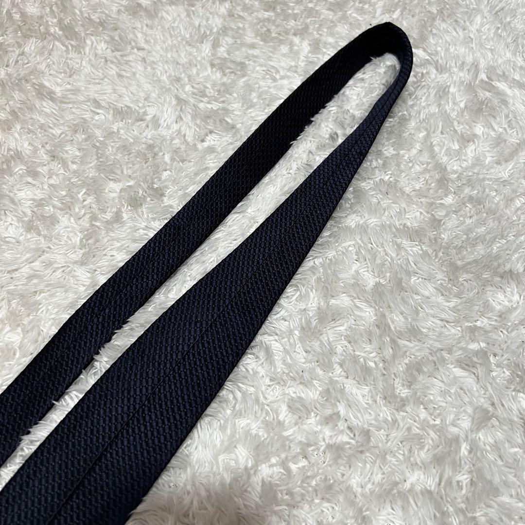 美品✨ エルメネジルドゼニア　ネクタイ　シルク100% ビジネス　メンズ　紺