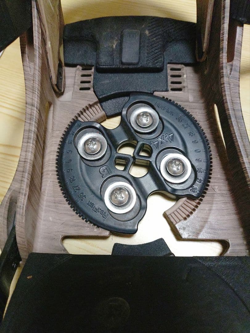 BURTON GENESIS EST 木目調　スノーボードビンディング