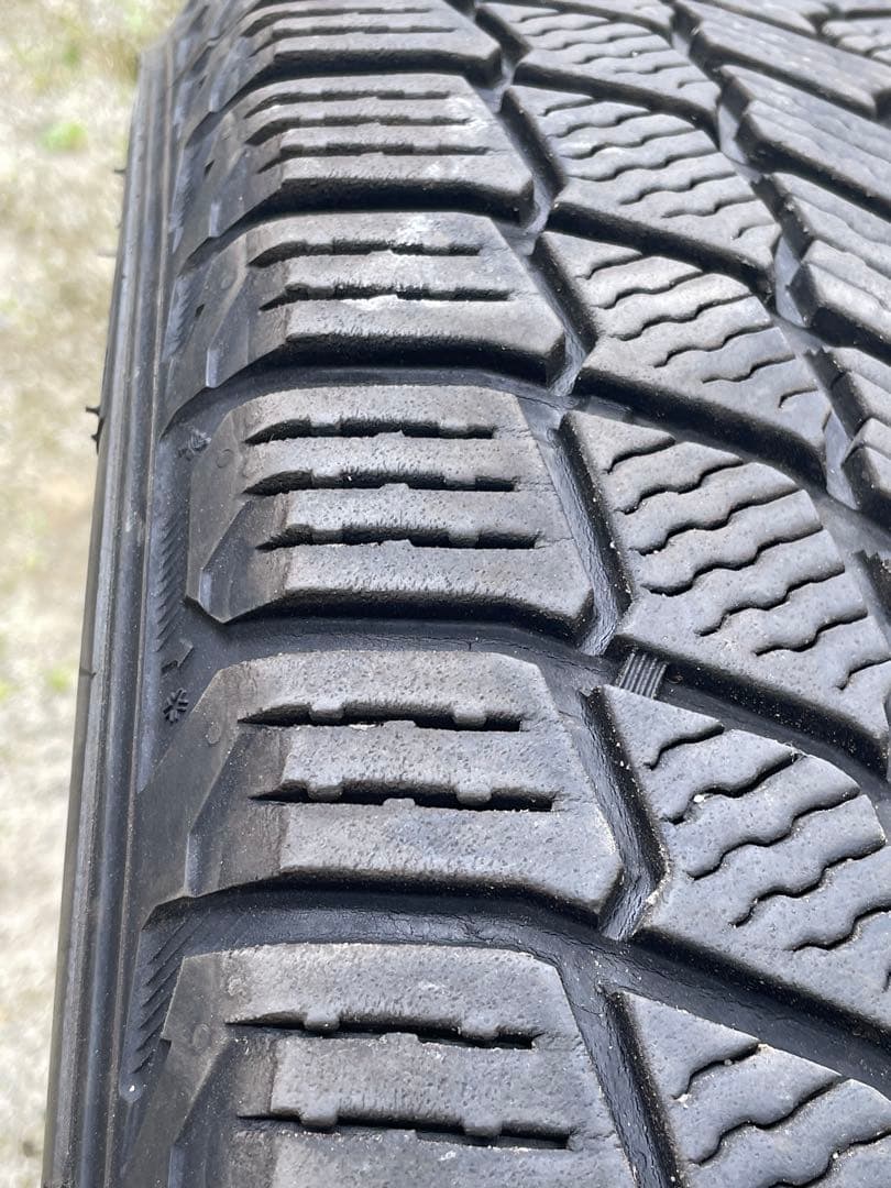 215/45R18 スタッドレスタイヤ　ミシュラン　中古2本セット