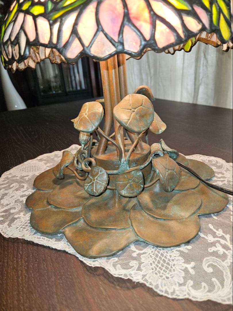 【美品】Richard Lee ステンドグラス　ランプ　照明　テーブルランプ