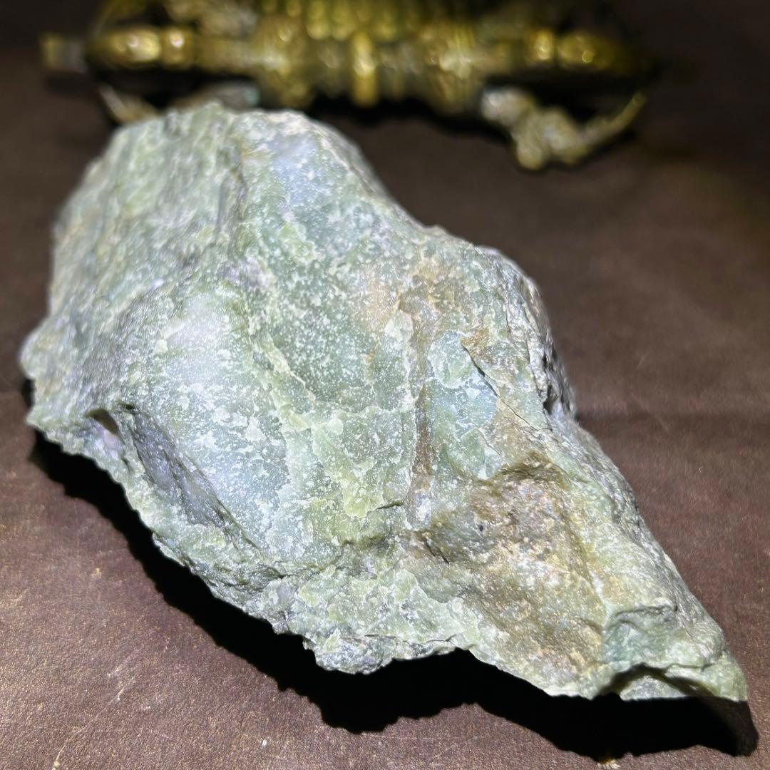 ☆別格高級品質！帝王秘宝①！美緑！若桜翡翠　ジェダイト　原石