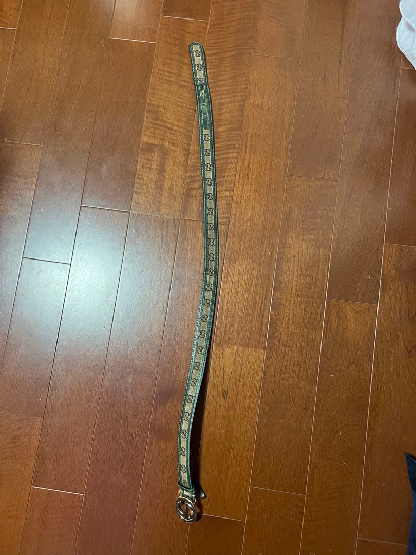 GUCCI GGロゴ　 グッチ　ベルト　ダークグリーン　箱付き