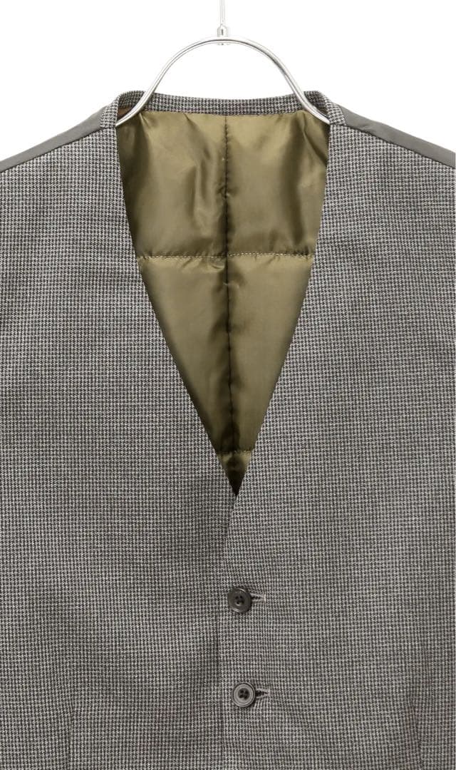 新品未使用　中綿ダウンベスト　スーツ　フォーマル　グレー