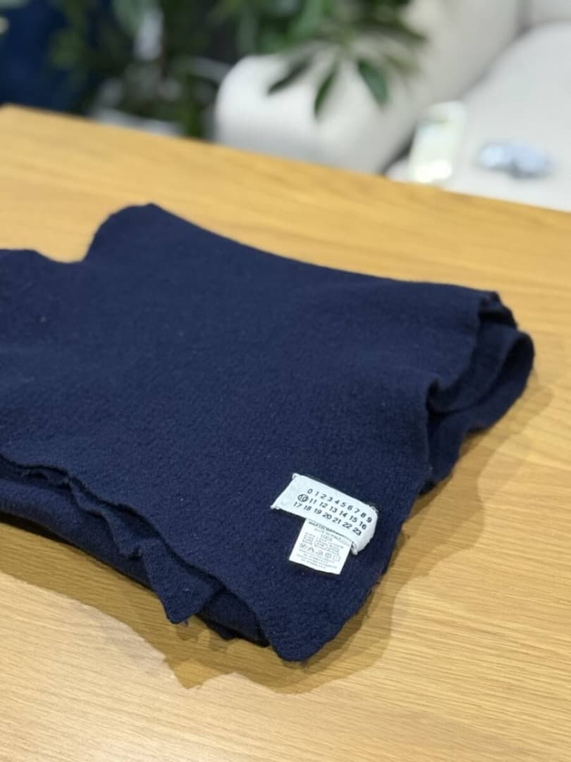 【珍品】MARTIN MARGIELA 10CORSOCOMO マフラー 紺