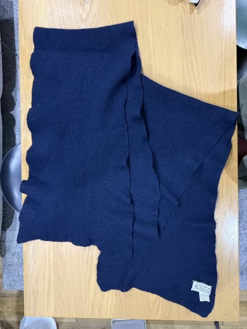 【珍品】MARTIN MARGIELA 10CORSOCOMO マフラー 紺
