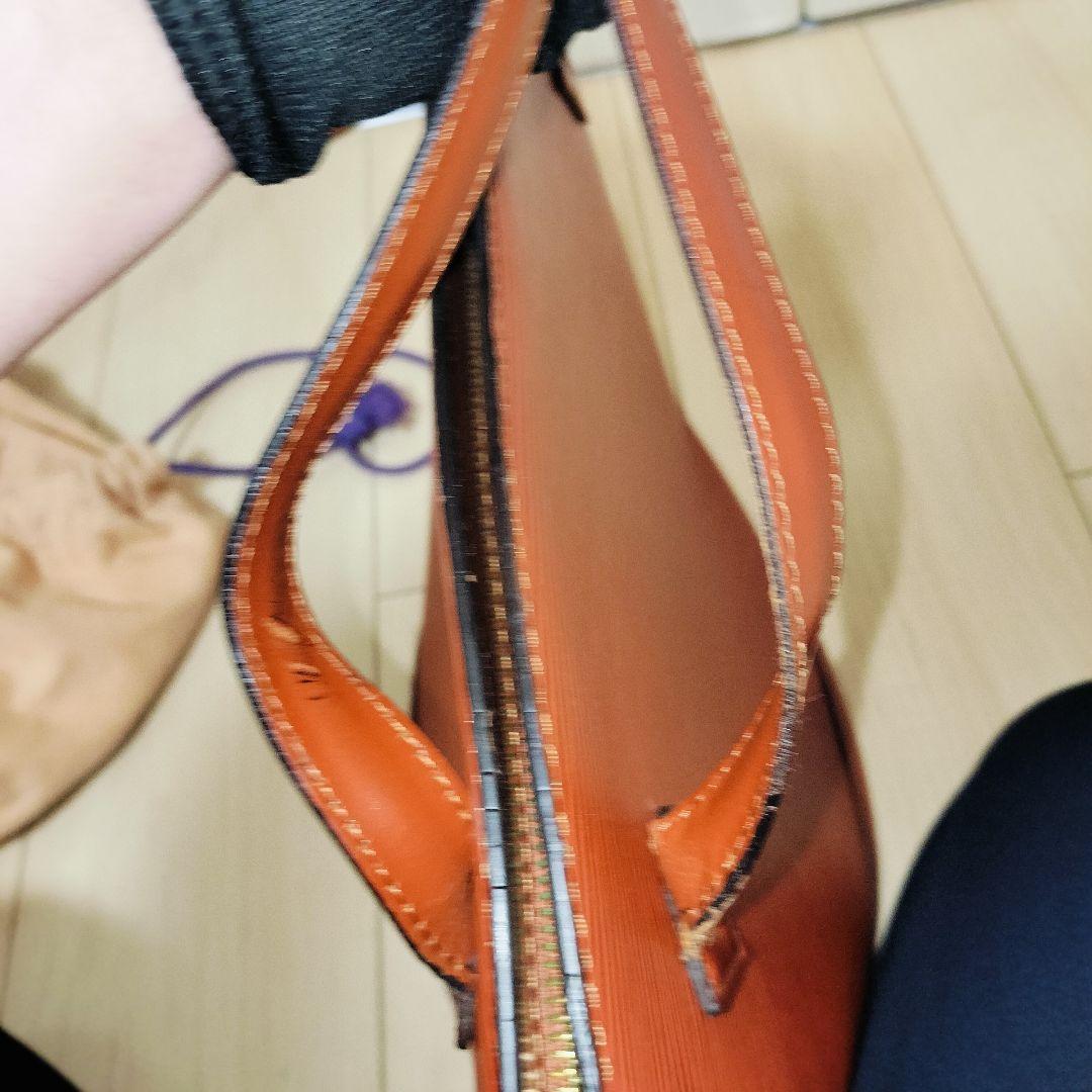 ルイヴィトン エピ サンジャック トート ブラウン