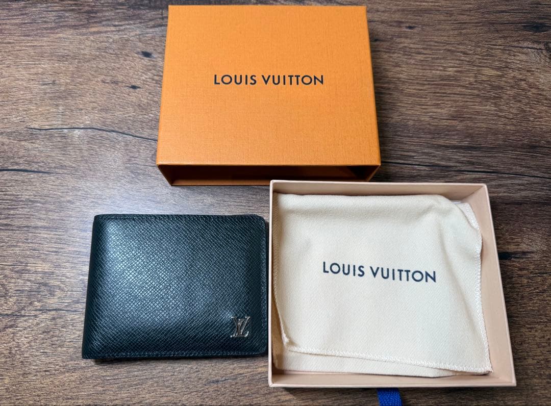 【超美品】　値下げ‼️ LOUIS VUITTON 二つ折り財布